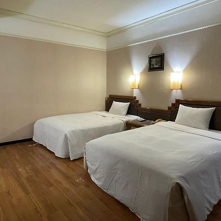 Tapeng Bay Holiday Hotel Donggang Esterno foto