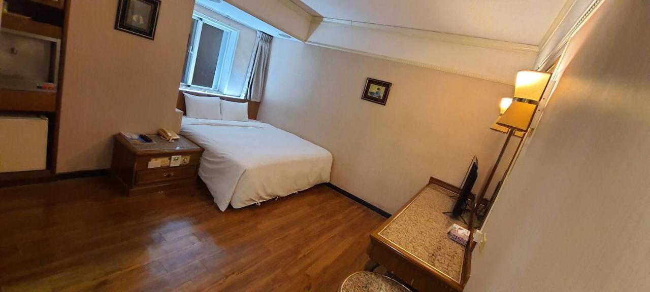 Tapeng Bay Holiday Hotel Donggang Esterno foto