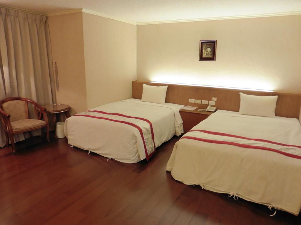 Tapeng Bay Holiday Hotel Donggang Esterno foto
