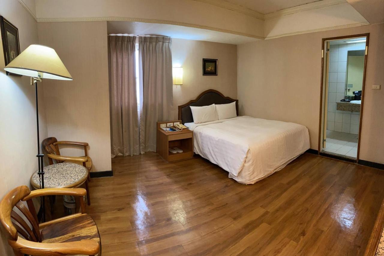 Tapeng Bay Holiday Hotel Donggang Esterno foto